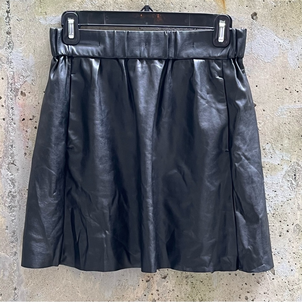 ✨3 for $50✨ Wilfred Free Black A-Line Faux Leather Skirt, XS
